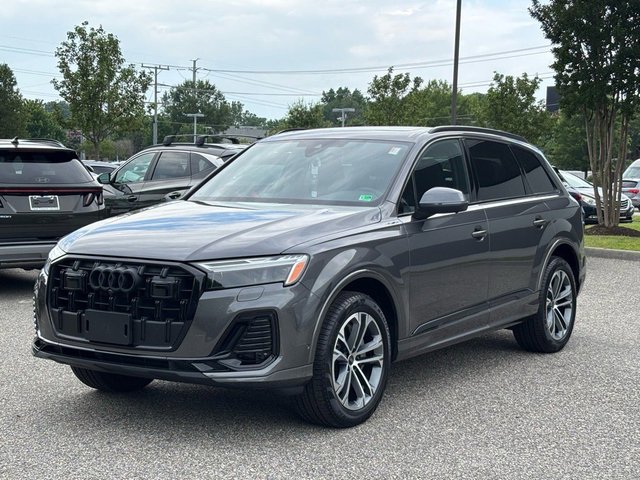 2025 Audi Q7 Premium Plus