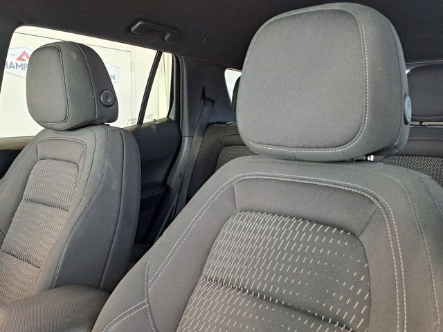 Used 2025 Mosaic Black Metallic Chevrolet LT image 23