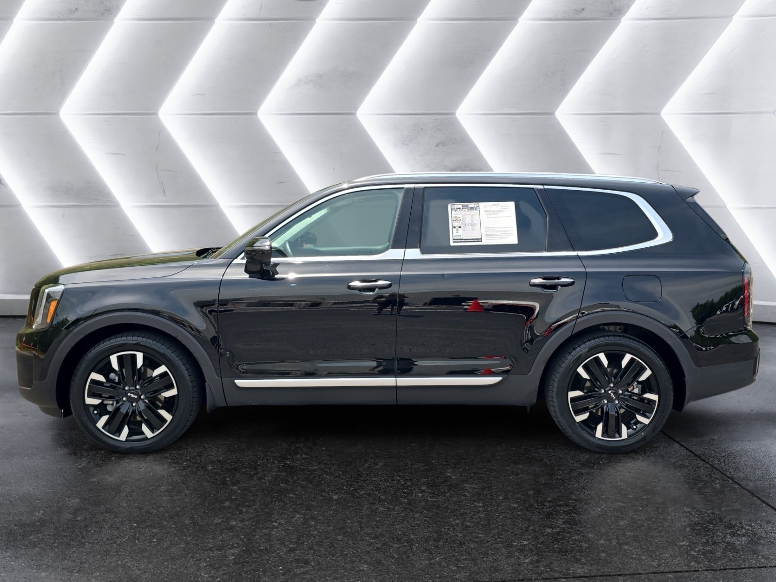 Used 2025 Black Kia SX-Prestige image 2