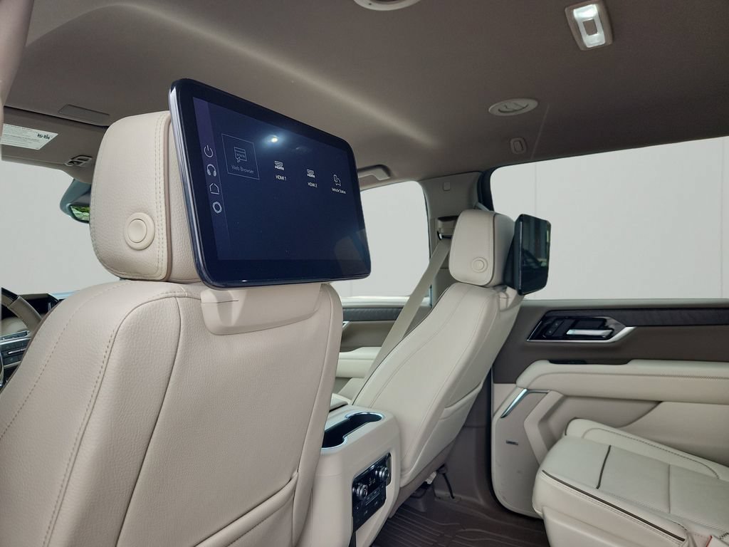 2026 GMC Yukon XL Denali - Photo 10
