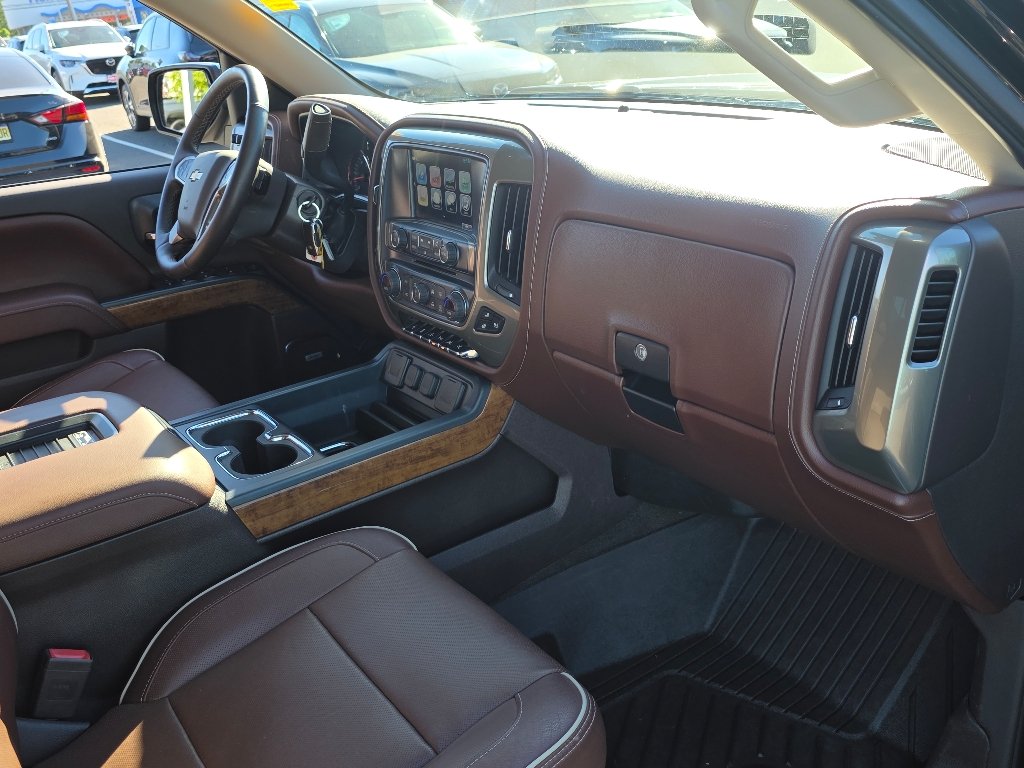 Used 2017 Black Chevrolet High Country image 22