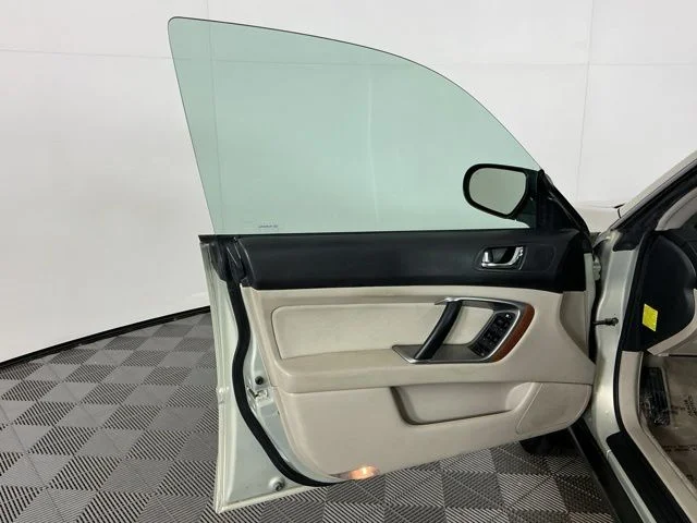 Used 2006 Champagne Gold Opal Subaru 2.5i image 11