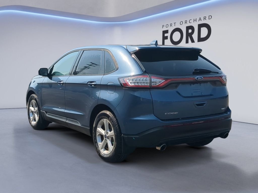 Used 2018 Blue Metallic Ford SE image 5