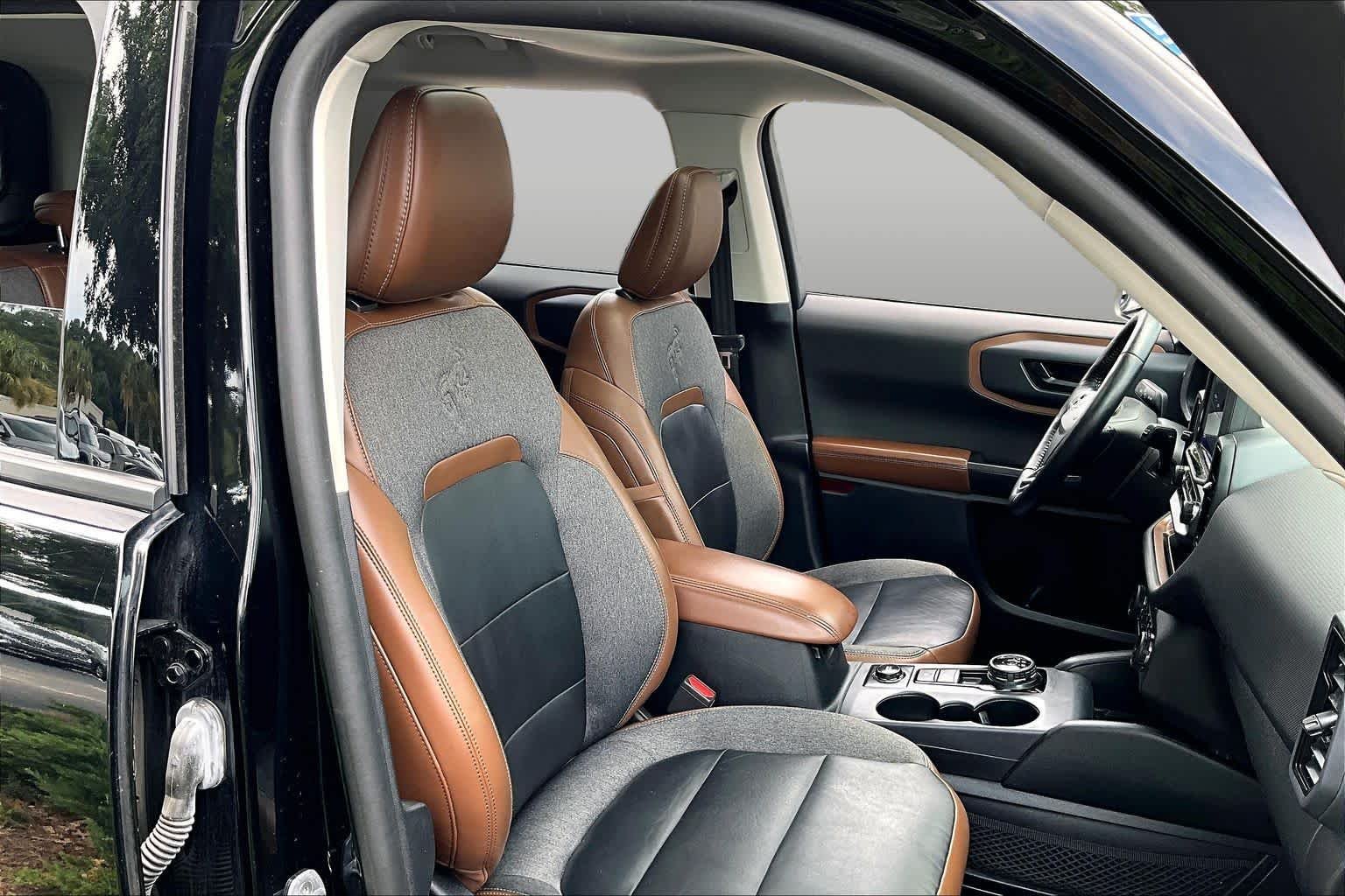 Used 2022 Shadow Black Ford Outer Banks image 9