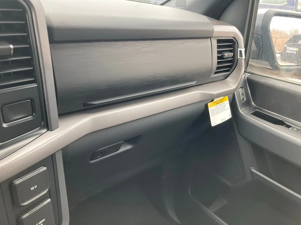 Used 2025 Gray Ford XLT image 50