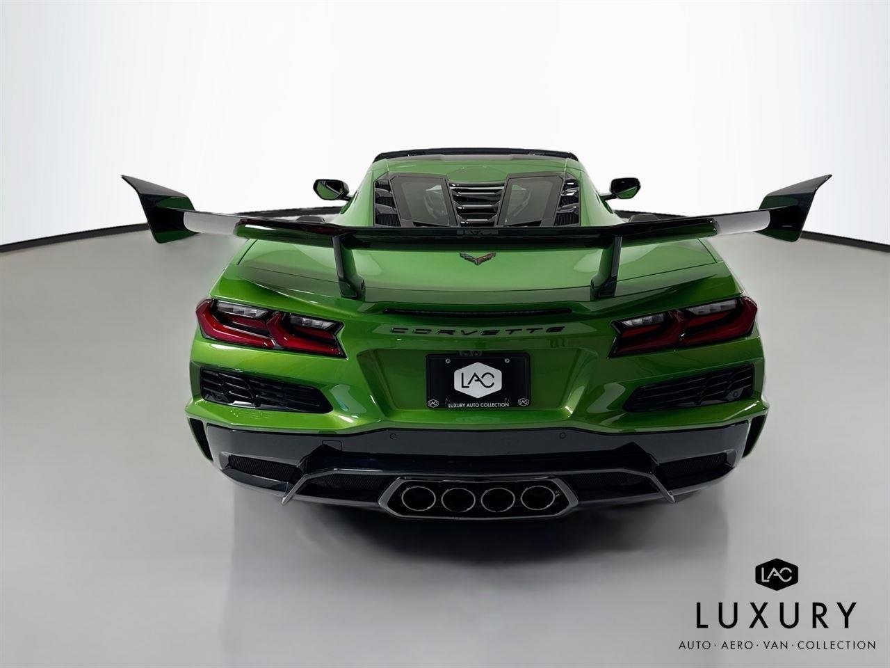 Used 2026 Roswell Green Metallic Chevrolet ZR1 | Carbon Fiber Aero Pkg | Front Lift | Carbon Flash Wheels image 7