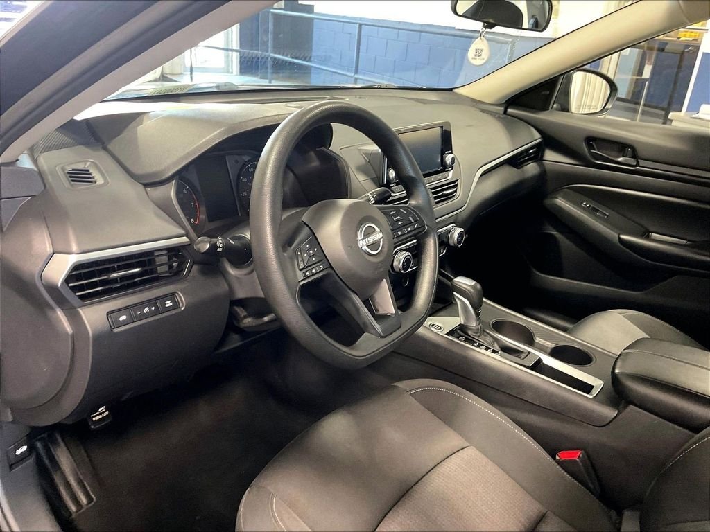 Used 2024 Black Nissan 2.5 S image 8