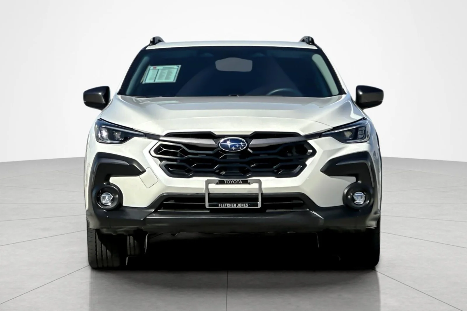 Used 2024 Crystal White Pearl Subaru Limited image 8