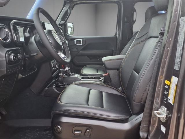 2026 Jeep Wrangler 4-Door Sahara - Photo 12