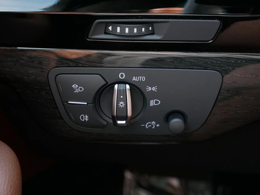 Certified Used 2019  Audi  image 18