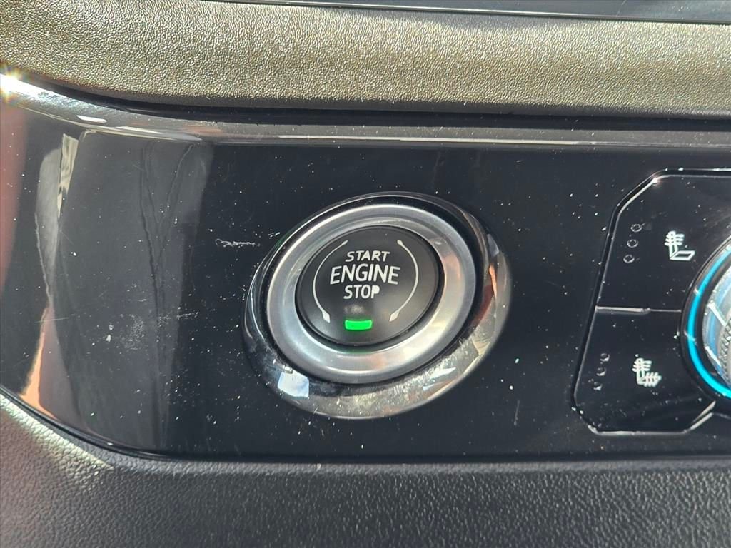 Used 2023 Blue GMC Elevation image 17