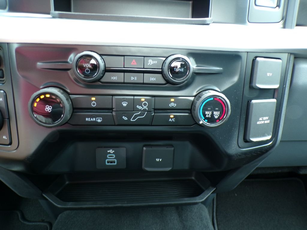 New 2026 Carbonized Gray Metallic Ford F-450® XLT image 16