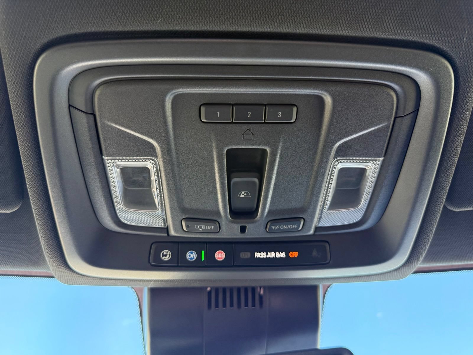 2025 Chevrolet Silverado 1500 ZR2 - Photo 25