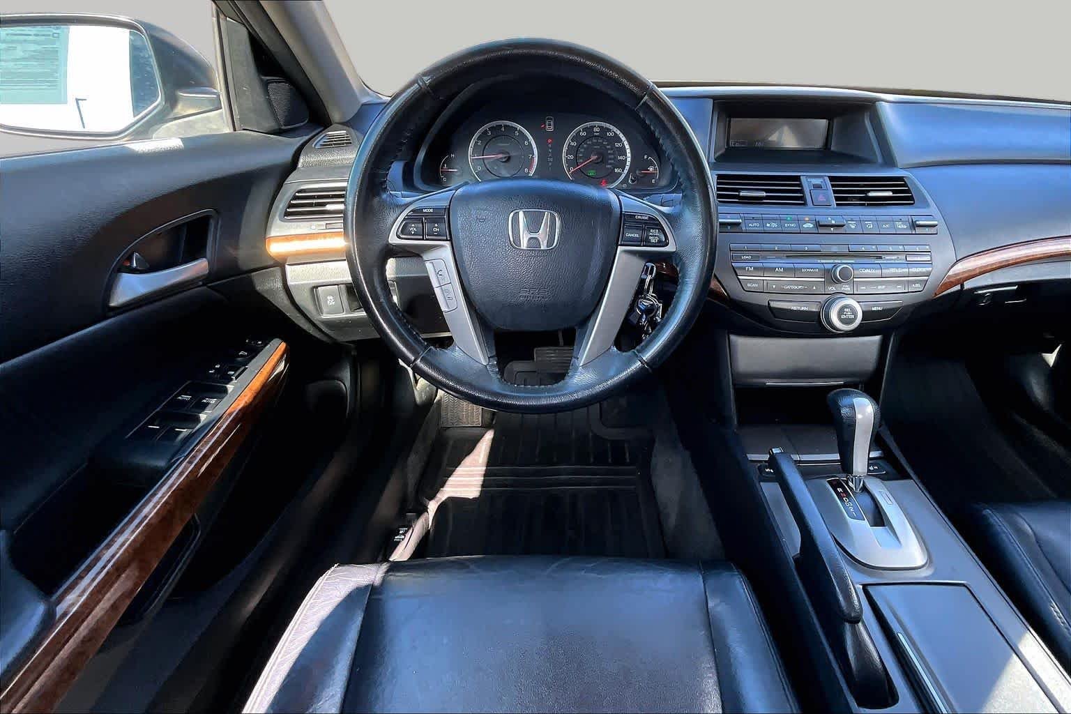 Used 2011 Crystal Black Pearl Honda EX-L image 5