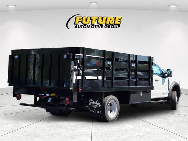 New 2024 Oxford White Ford F-450® XL image 30
