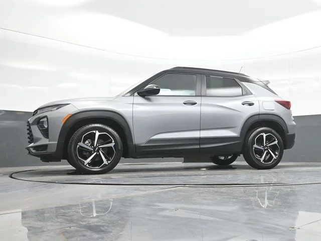 Used 2023 Gray Chevrolet RS image 21