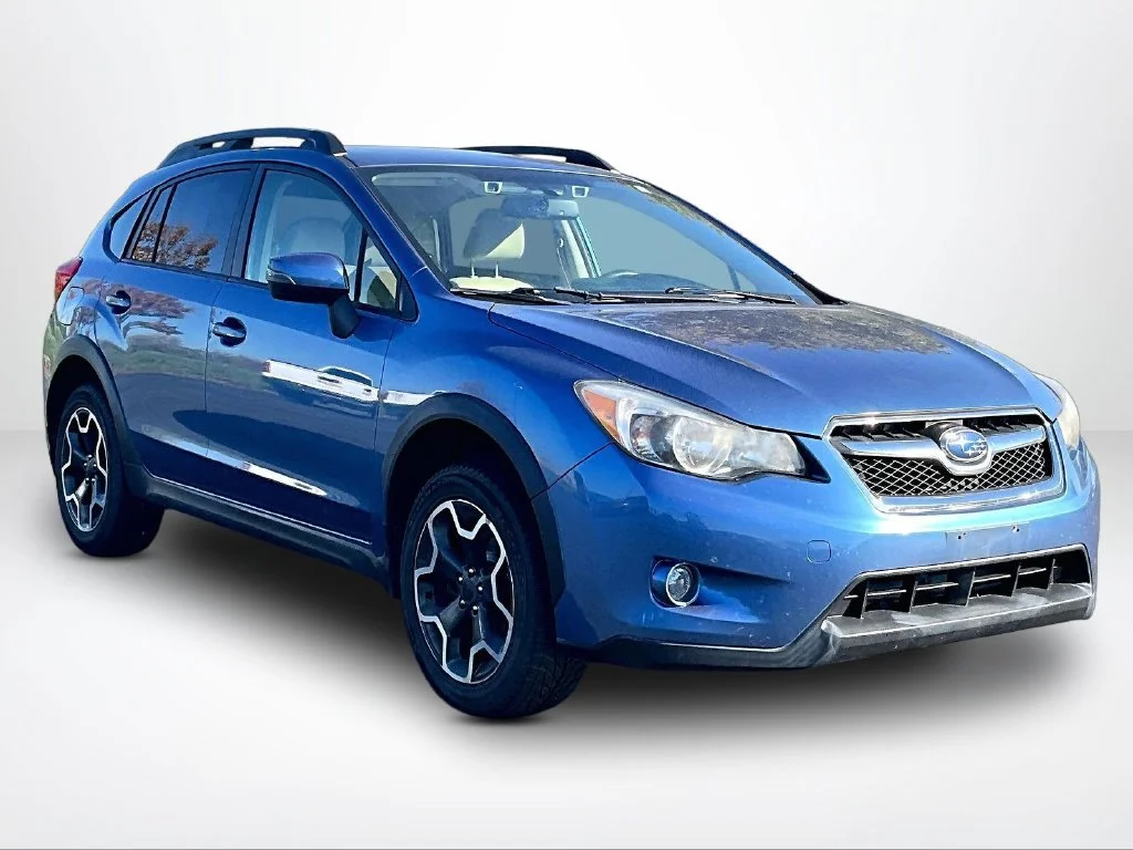 Used 2015 Blue Subaru 2.0i Limited image 11