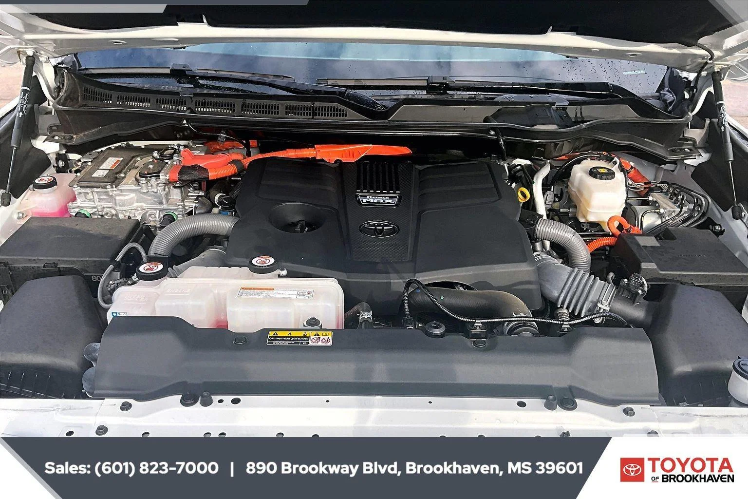 Used 2024 Wind Chill Pearl Toyota Limited Hybrid image 8
