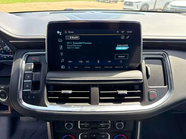 Used 2024 Black Chevrolet Z71 image 42