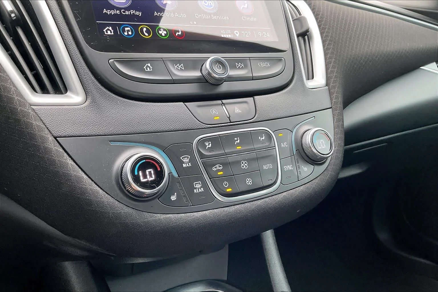 Used 2024 Summit White Chevrolet LT image 31