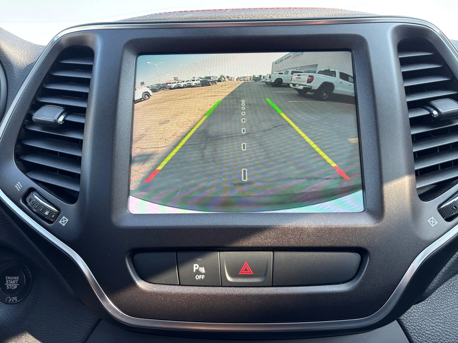 Used 2021 White Jeep Trailhawk image 21