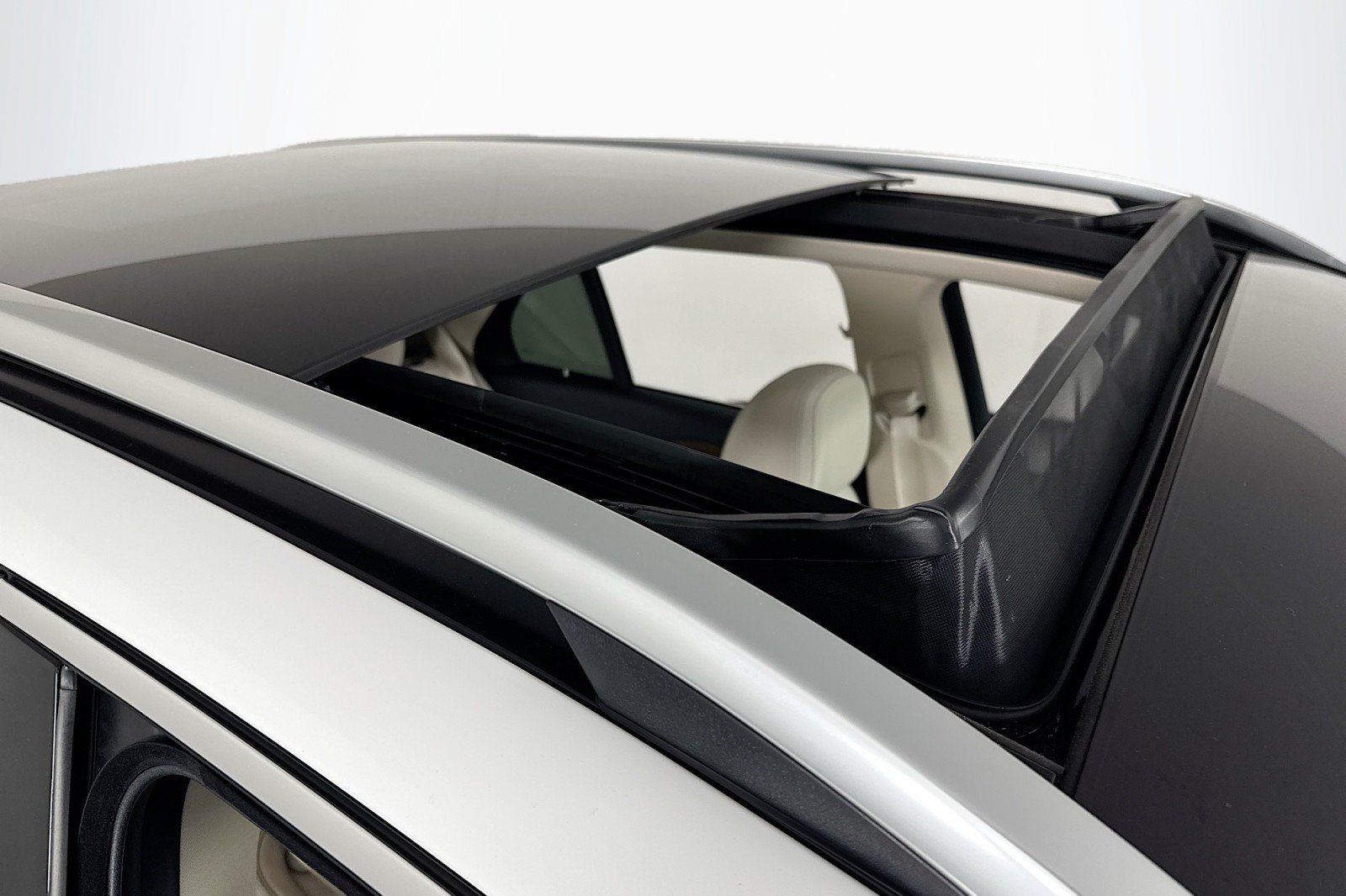 New 2026 Polar White Mercedes-Benz GLE 450 4MATIC® SUV image 21