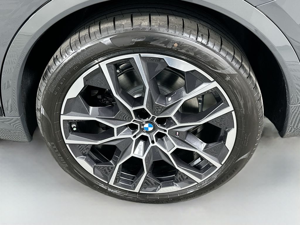 New 2027 Dravit Grey Metallic BMW xDrive40i image 23