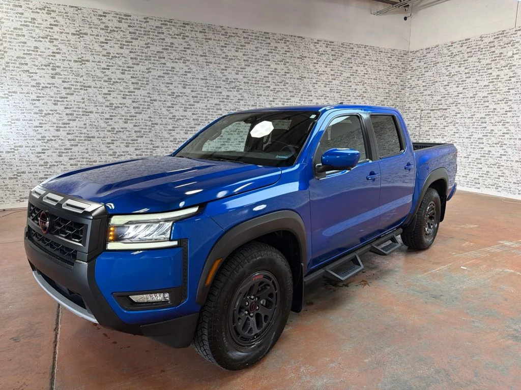 Used 2025 Bluestone Pearl Nissan PRO-X image 3