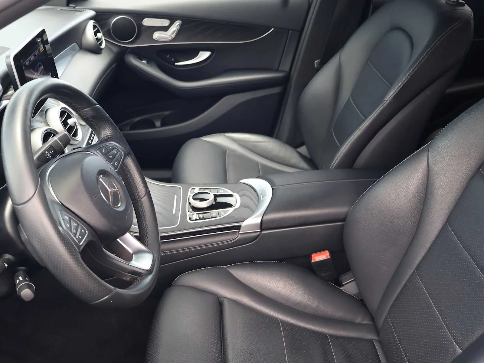 Used 2018 Black Mercedes-Benz GLC 300 image 14
