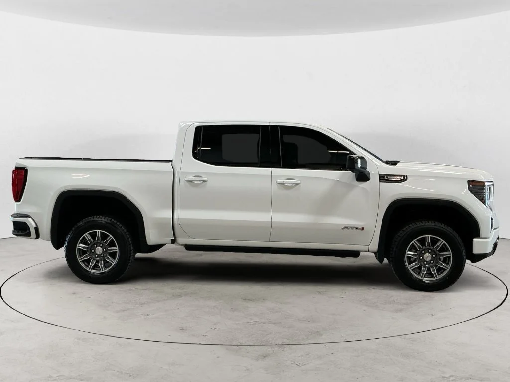 Used 2024 Summit White GMC AT4 image 4