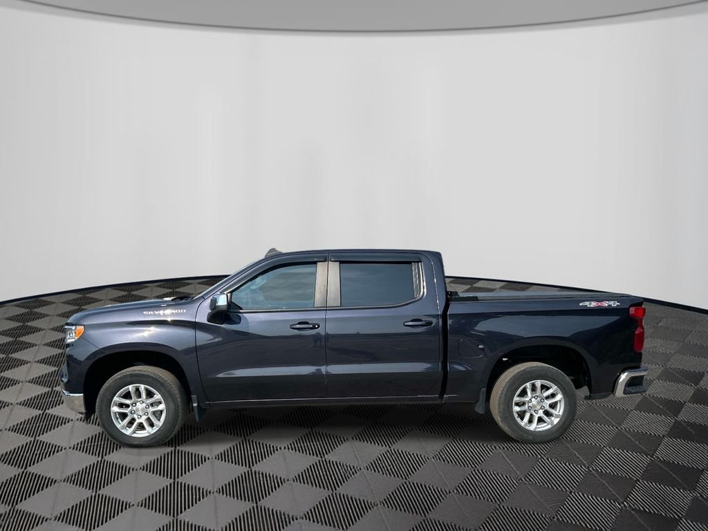 Used 2023 Gray Chevrolet LT image 2