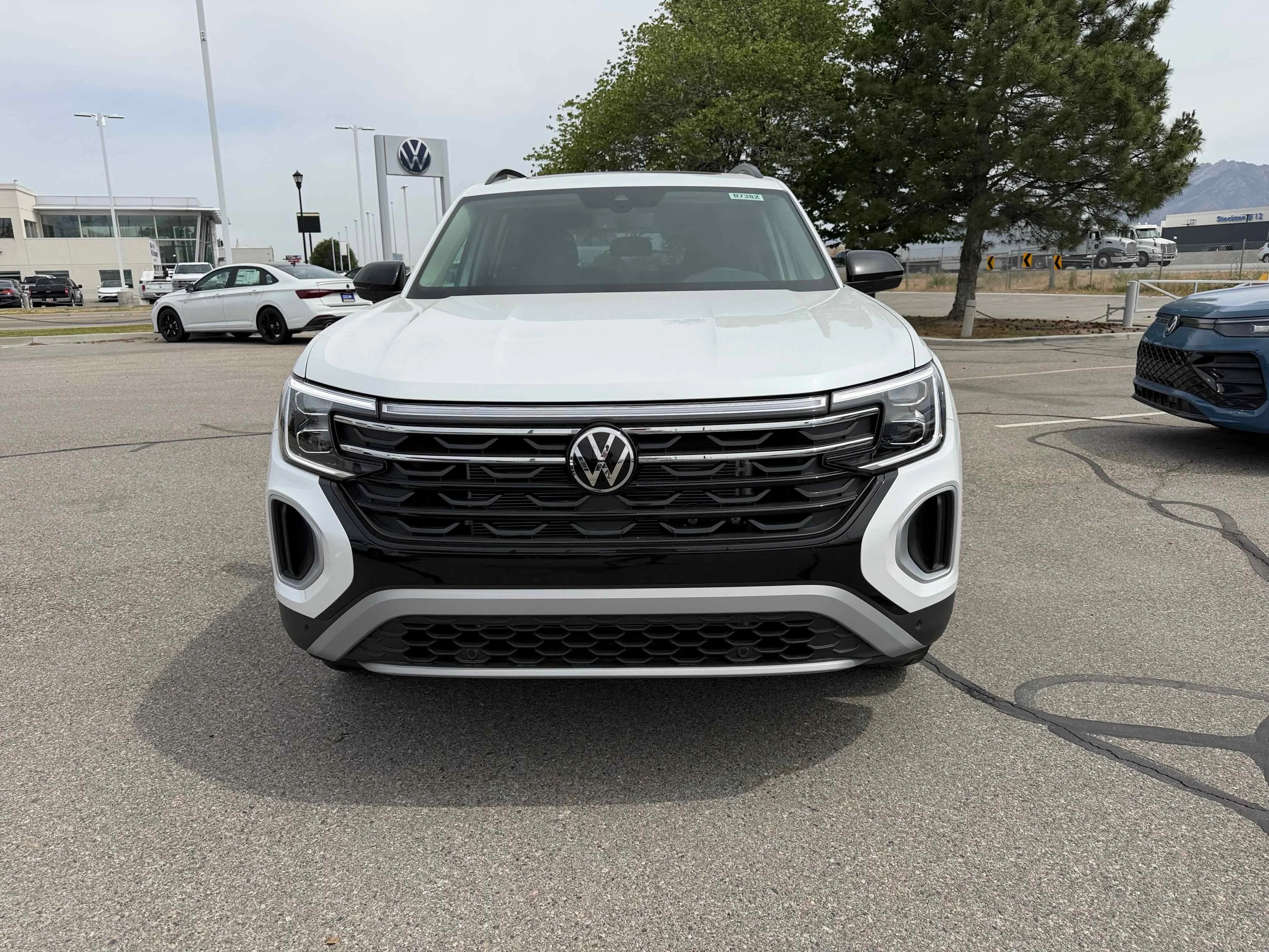 New 2026 Pearl Volkswagen 2.0T Peak Edition image 10
