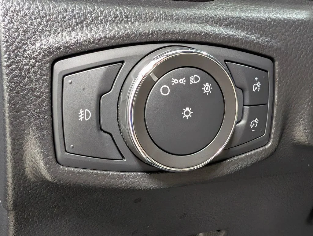 Certified Used 2022 Gray Metallic Ford Lariat image 10