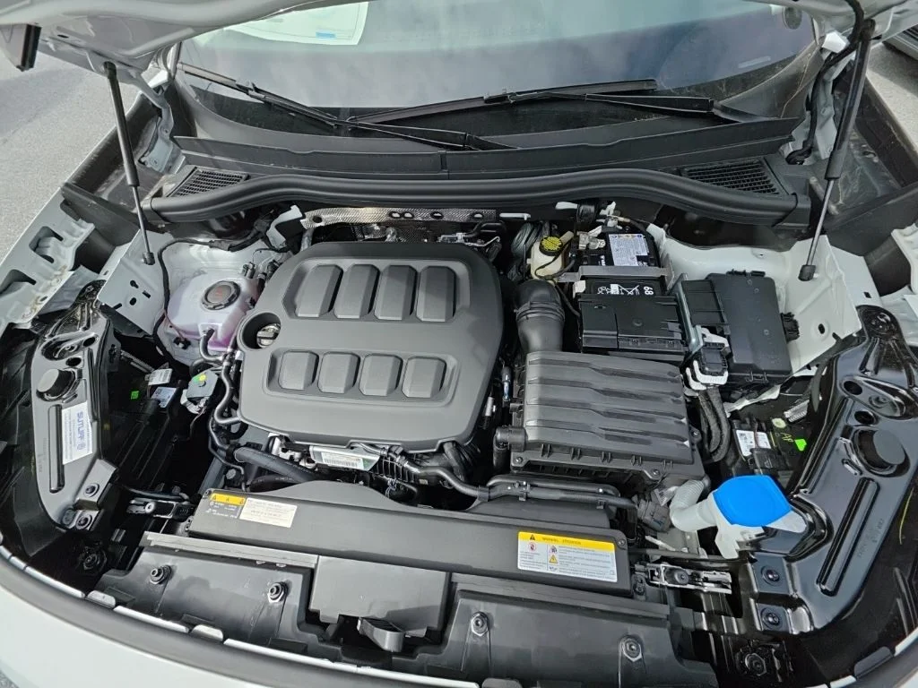 2026 Volkswagen Tiguan SE - Photo 6