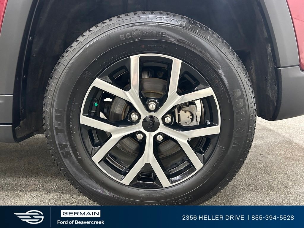 Used 2024 Velvet Jeep Limited image 13