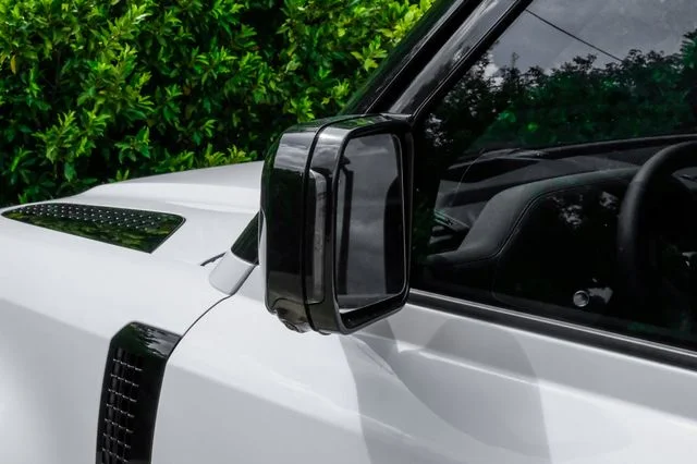 New 2026 Fuji White Land Rover S image 54