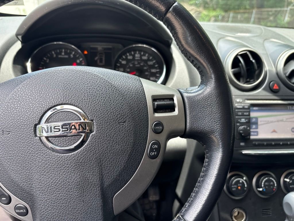 Used 2012 Silver Nissan SL image 23