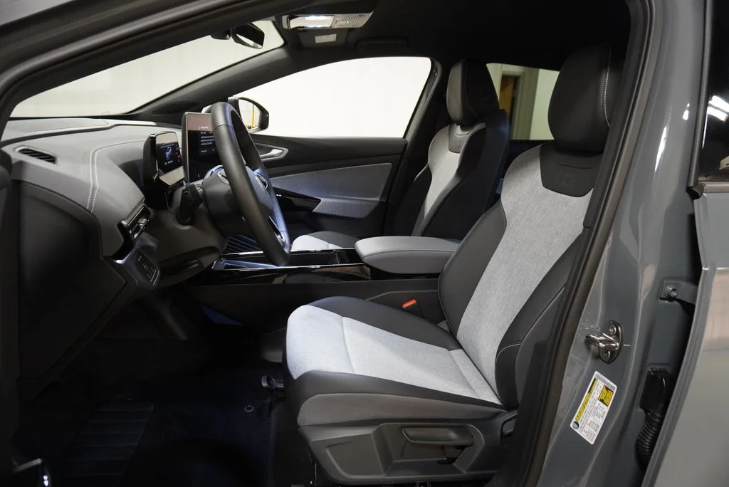 Certified 2025 Volkswagen ID.4 PRO with VIN 1V2DSPE88SC018183 for sale in Chicago, IL