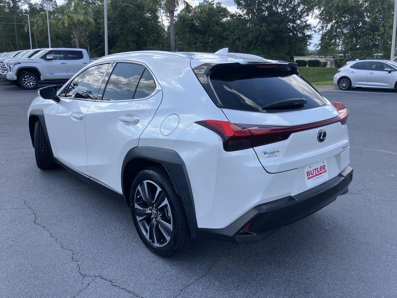 Used 2020 White (Eminent White Pearl) Lexus 200 image 3