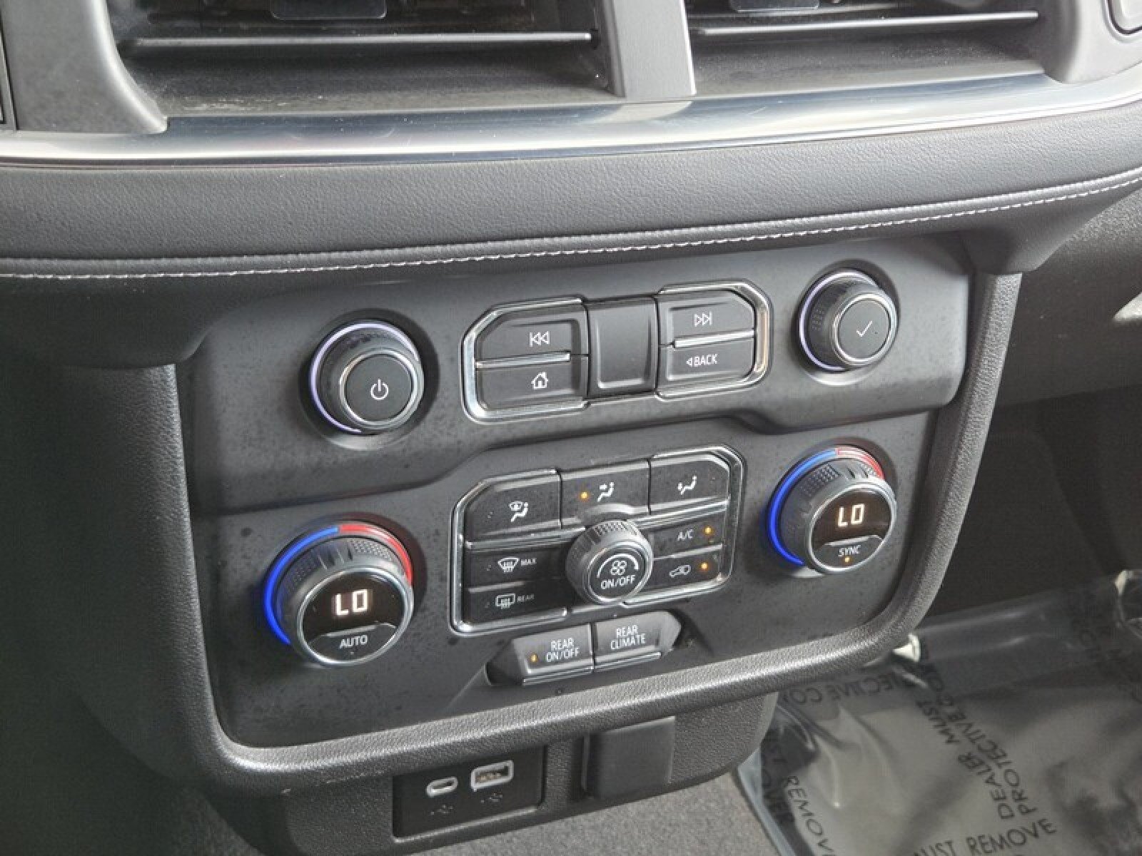 Used 2022 Black Chevrolet LS image 33