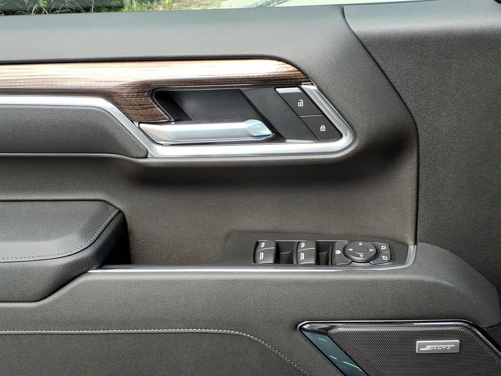 New 2026 Summit White Chevrolet LT Trail Boss image 13