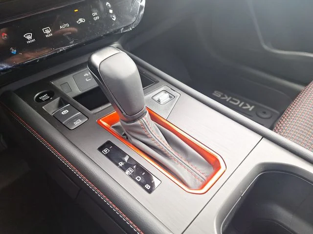 New 2026 Canyon Bronze Metallic Nissan SR image 23