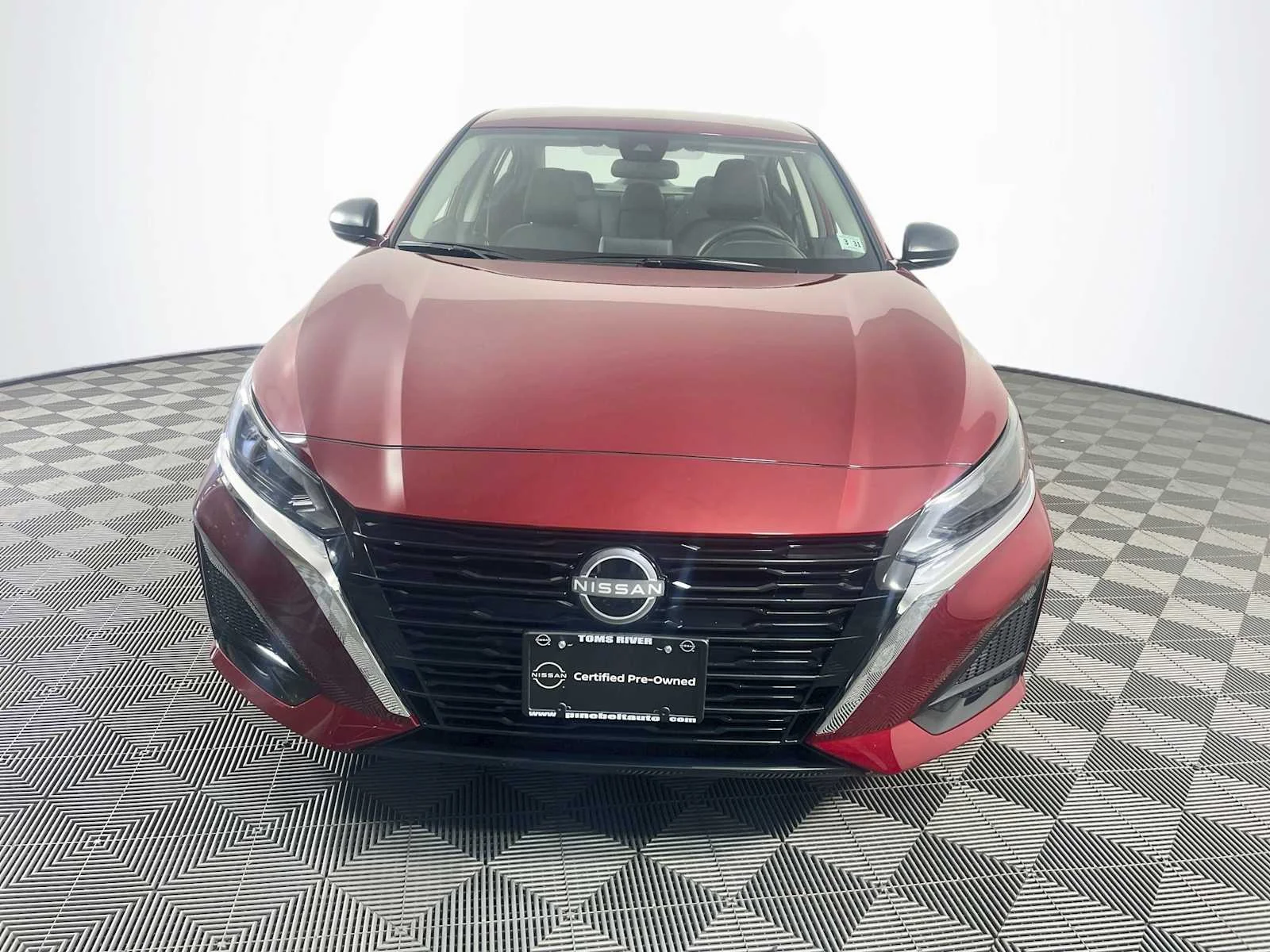 Certified Used 2025 Scarlet Ember Nissan SV image 2