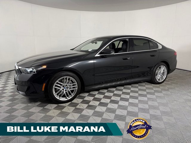 2025 BMW 5 Series 530i