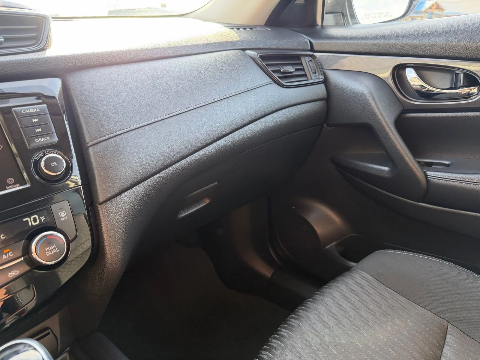 Used 2020 Silver Nissan SV image 22