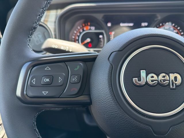 New 2026 Black Clear-Coat Exterior Paint Jeep 85th Anniversary Edition image 25