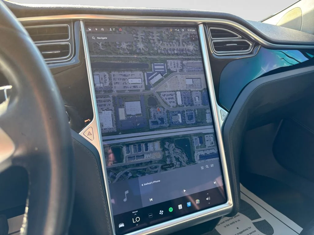 Used 2015 Gray Tesla 70D image 21