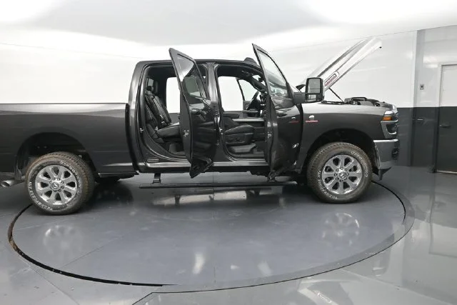 2026 RAM 2500 Laramie - Photo 37