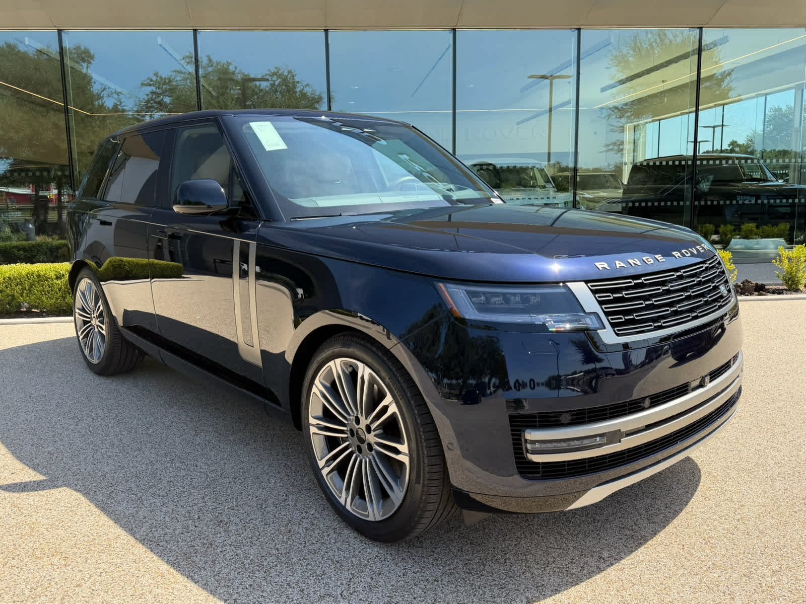 New 2026 Constellation Blue Ultra Metallic Gloss Land Rover Autobiography image 3