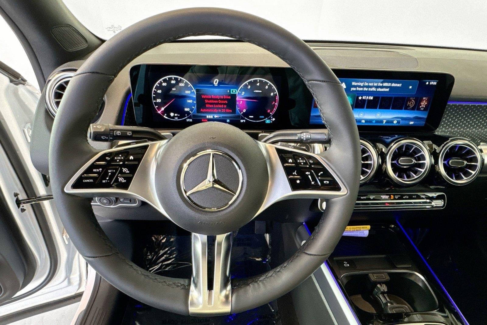 New 2026 Polar White Mercedes-Benz GLB 250 image 11